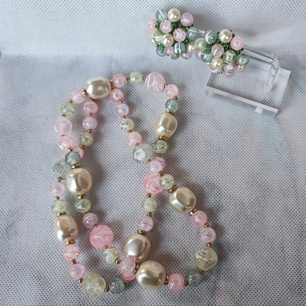 Vintage Pastel Necklace and Clip Earrings Light Mint Green Pink Yellow Pearls